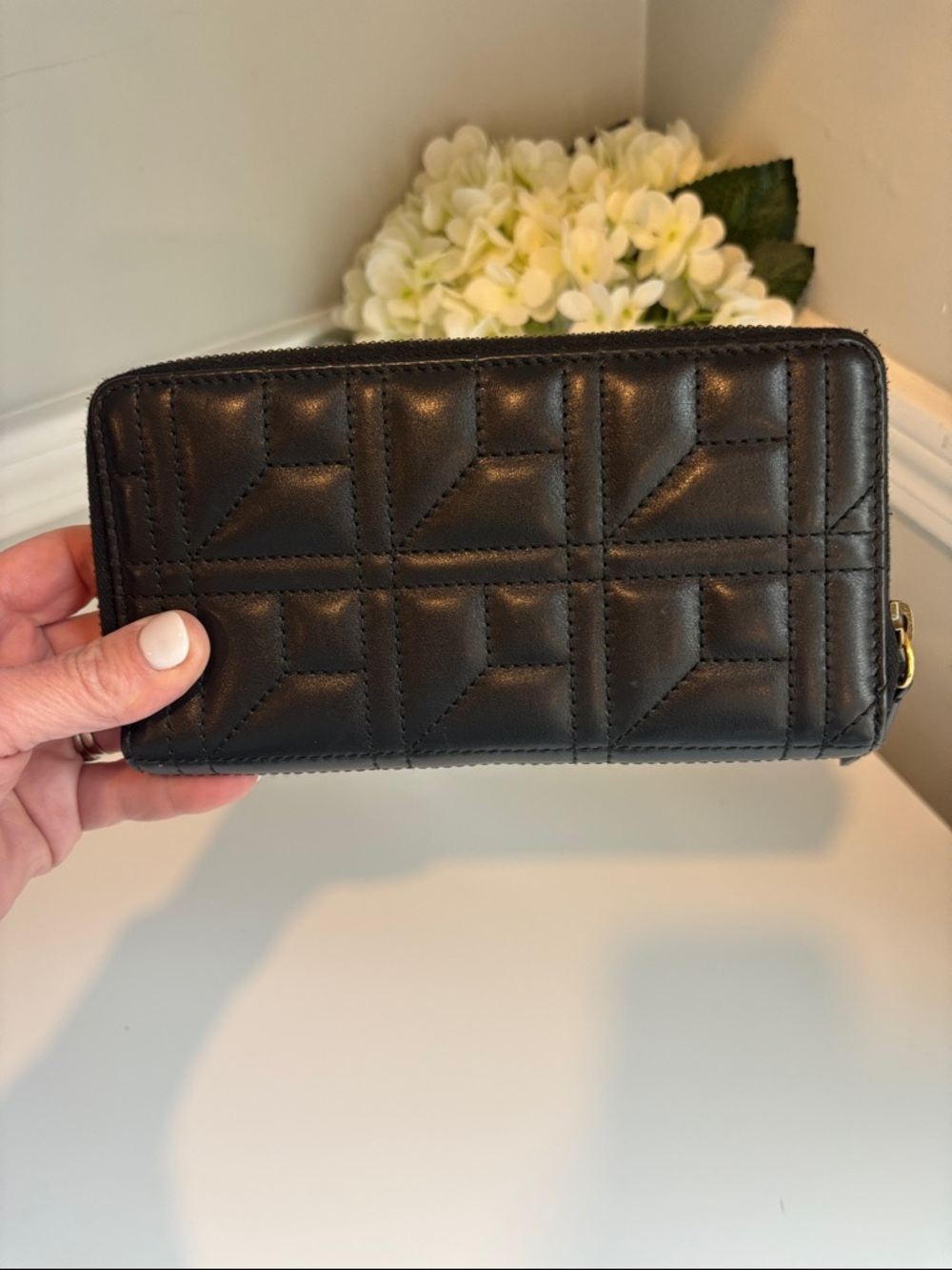 Gucci GG Marmont Pearly Apollo Zip Around Wallet - Picture 2 of 12